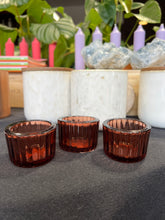 Load image into Gallery viewer, Ribbed Tealight Holder In Rose
