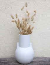 Load image into Gallery viewer, Matt White Vase
